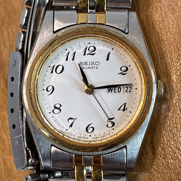 Seiko Accessories - Vintage 1990 Women's Seiko Dress Watch 7N83-0011 Two Toned Working New Battery